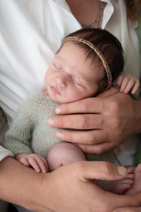 studio capaya photographe grossesse maternité bébé nouveau-né naissance Lyon Chambéry Grenoble Annecy Aix les bains Bourgoin Villefontaine Belley Romagnieu